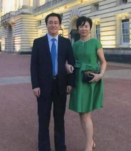 一根绳泳衣